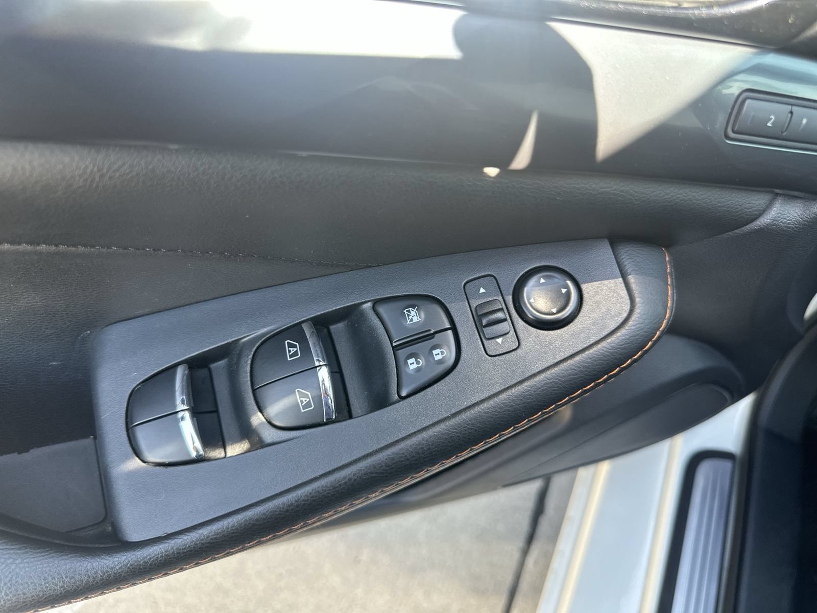 Used 2022 Nissan Maxima SR w/ Sport Mat Group FWD image 24