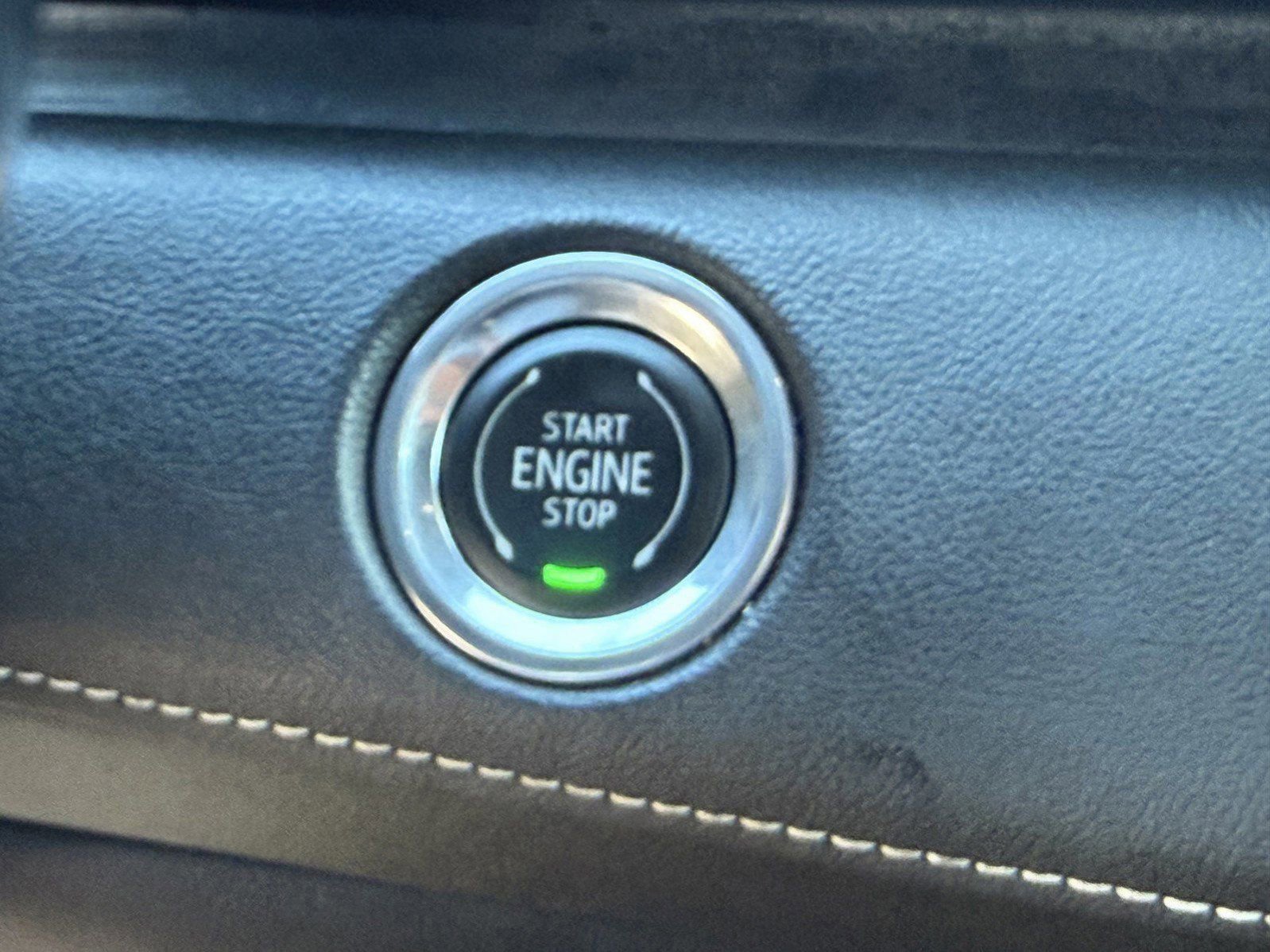 Used 2021 Cadillac Escalade Luxury image 35