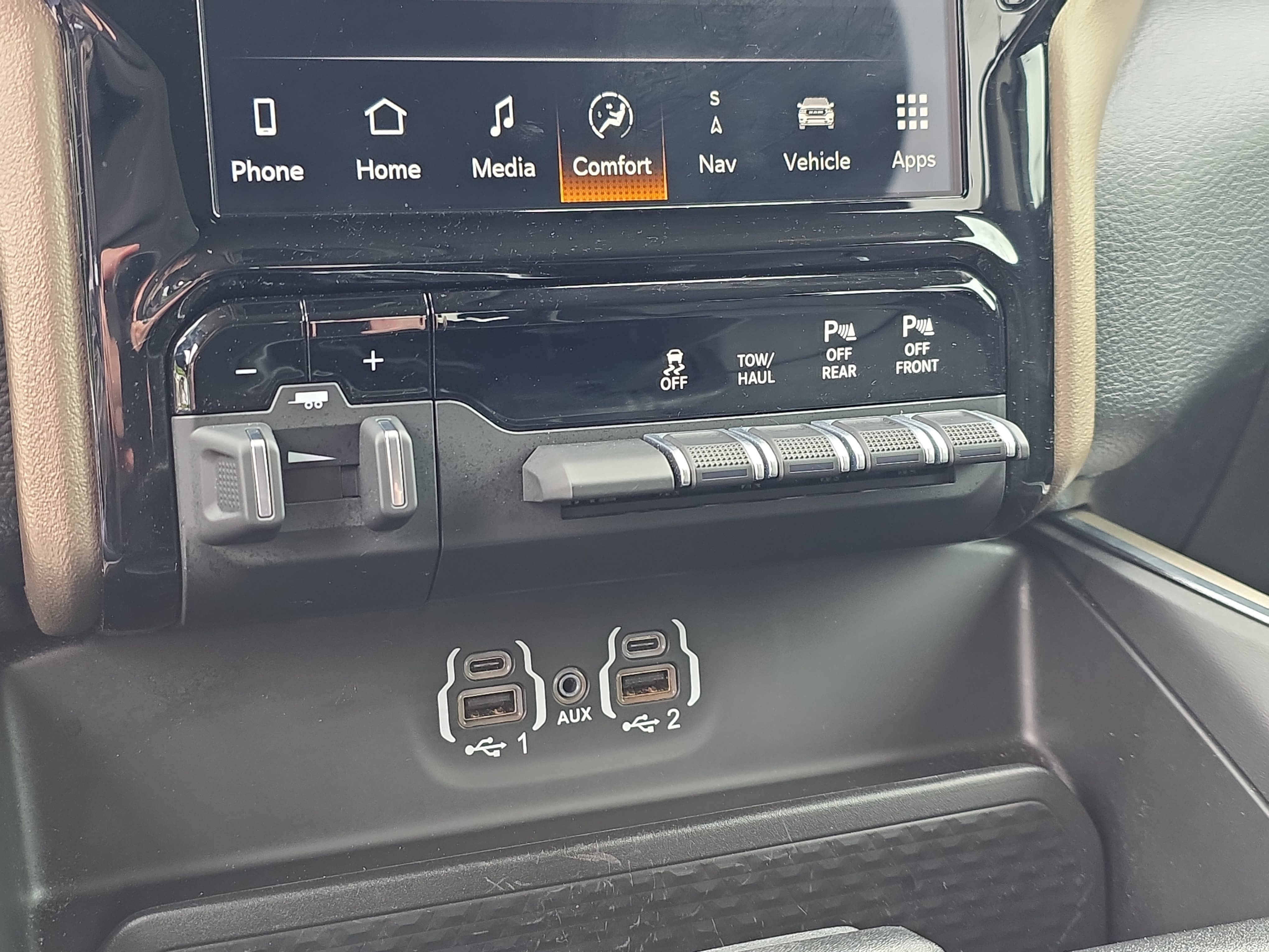Certified 2022 RAM 1500 Laramie RWD image 32