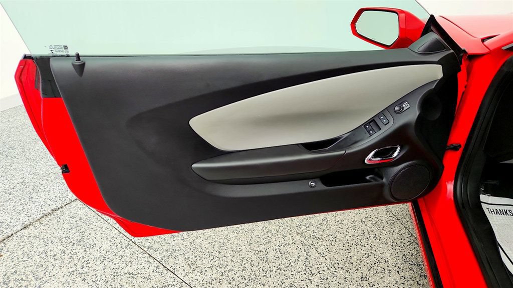 Used 2015 Chevrolet Camaro LS RWD image 10