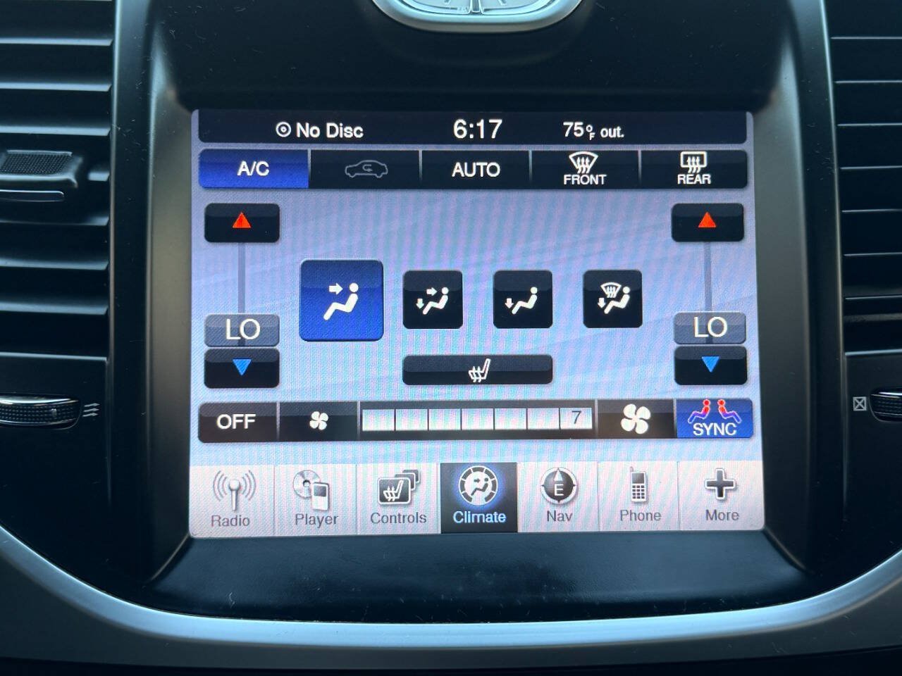 Used 2011 Chrysler 300 Limited RWD image 36