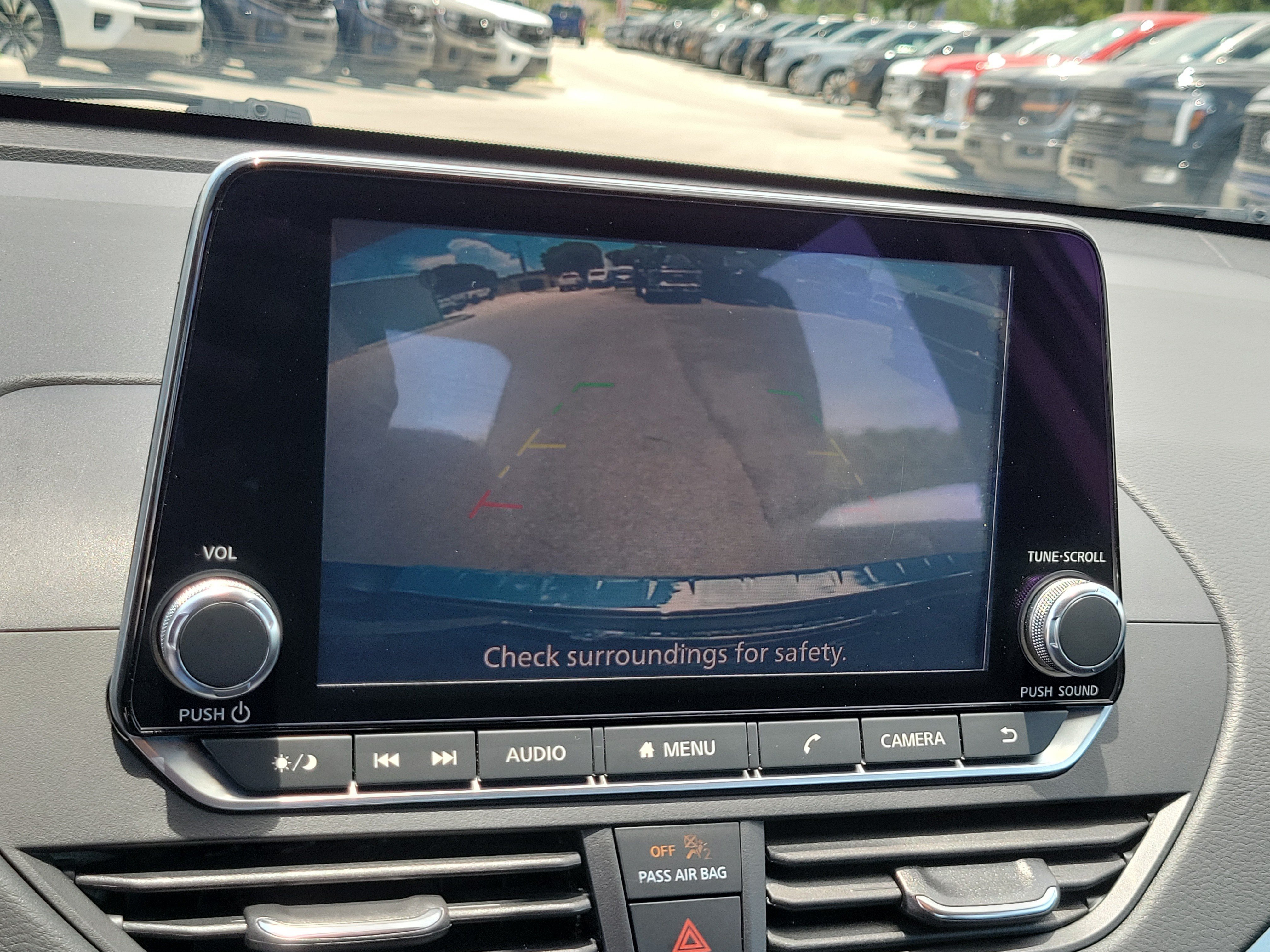 Used 2022 Nissan Altima 2.5 SV FWD image 10