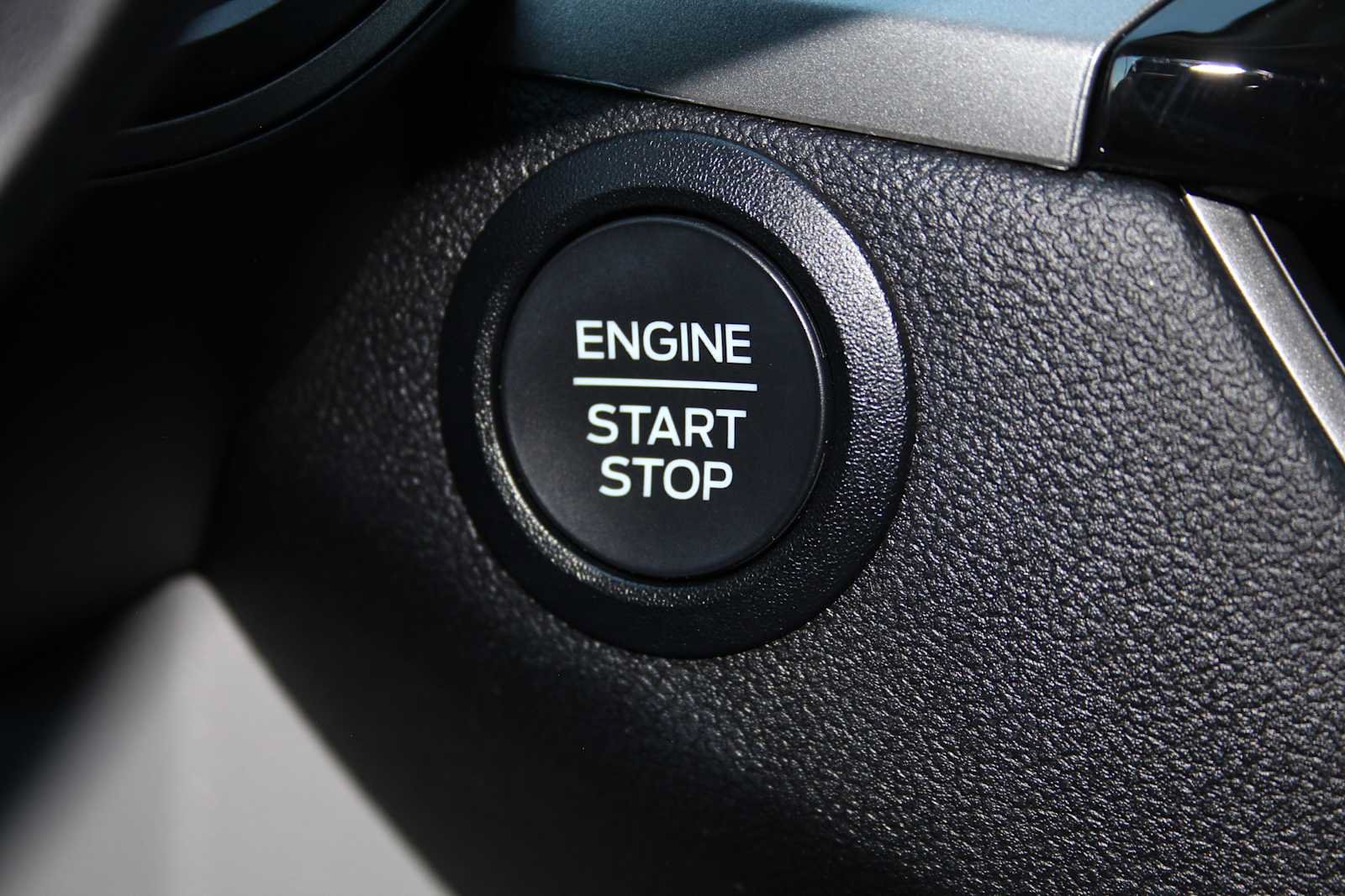 Used 2024 Ford Escape Active AWD/4WD image 38