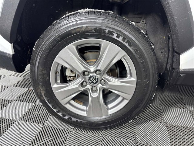 Used 2023 Toyota RAV4 XLE image 28