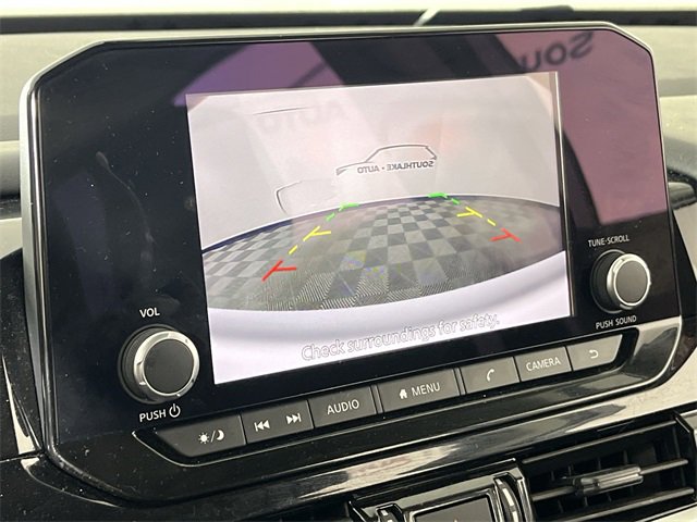 Certified 2025 Nissan Pathfinder SV image 17