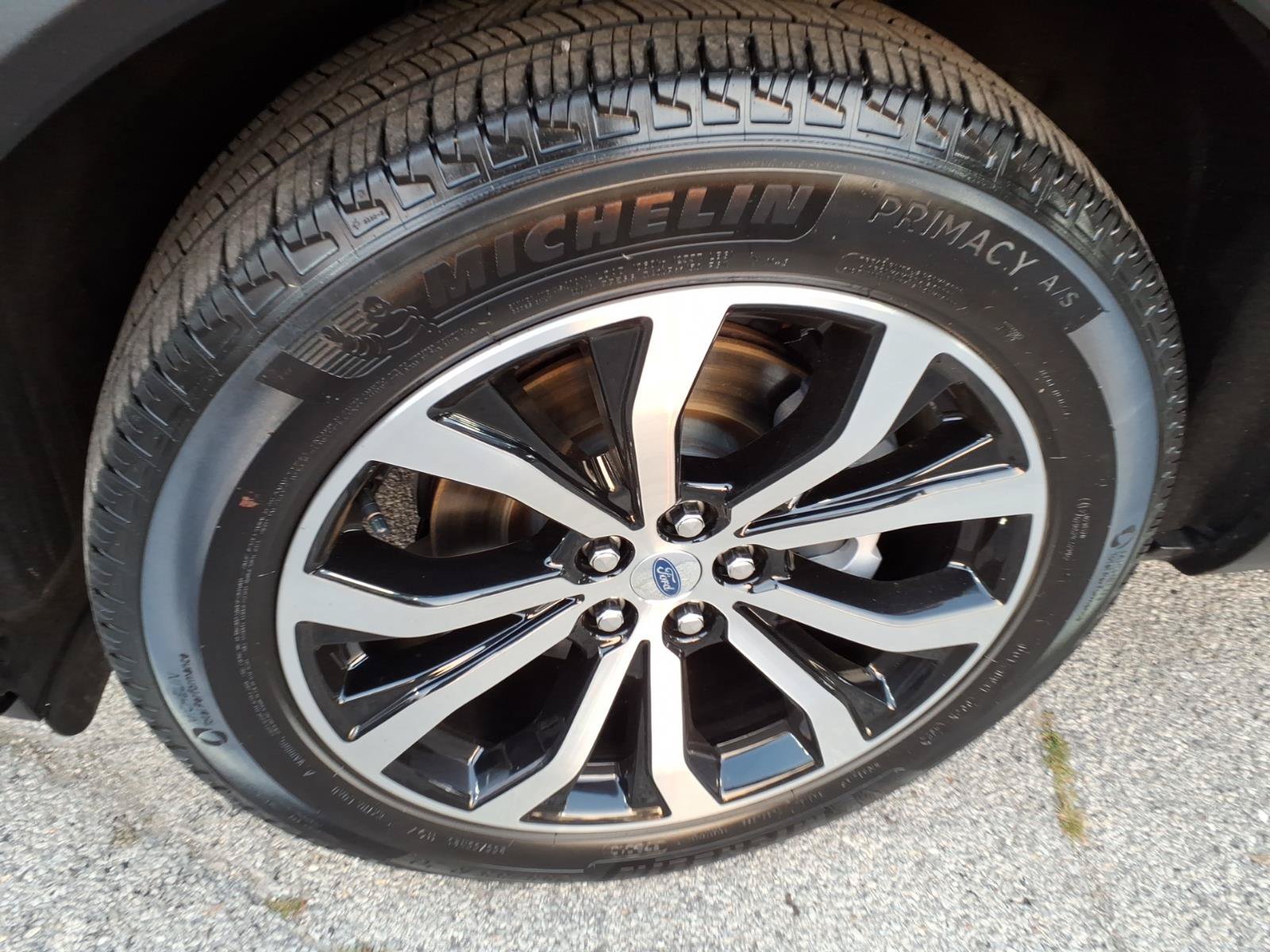 Certified 2025 Ford Explorer ST-Line AWD/4WD image 8