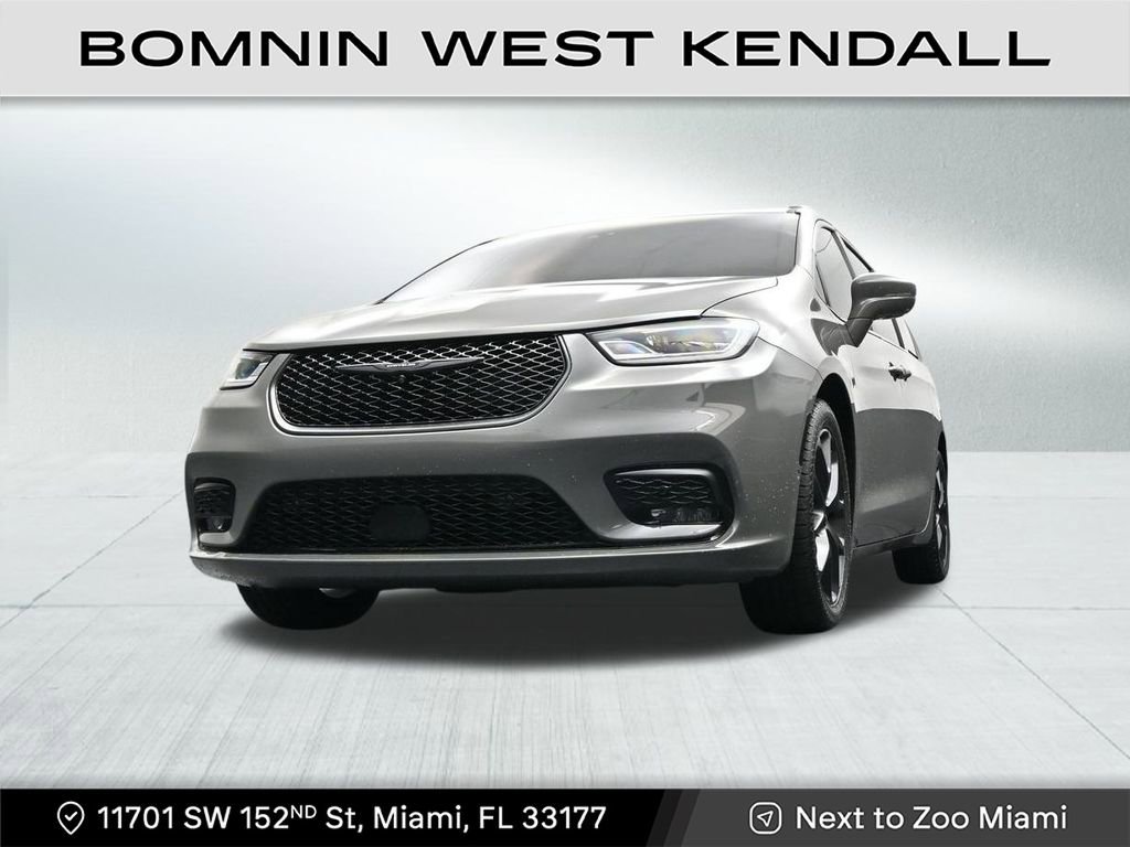 Used 2022 Chrysler Pacifica Limited w/ S Appearance Package image 28