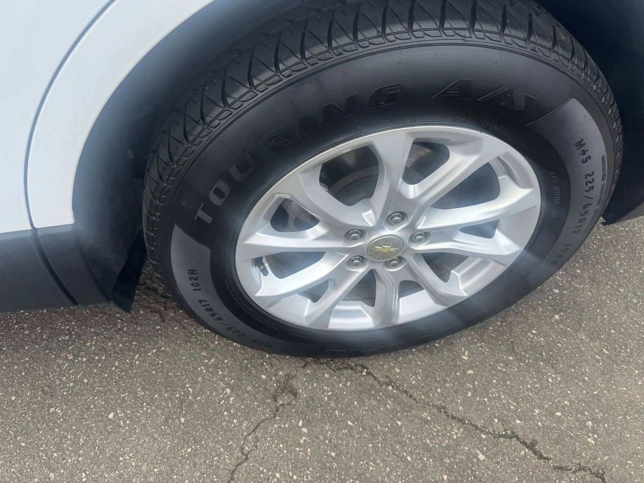 Used 2019 Chevrolet Equinox LT image 12