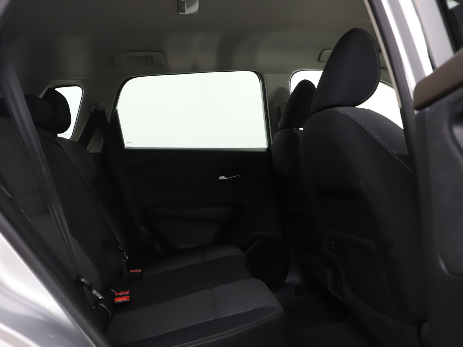 Used 2021 Nissan Rogue SV image 12