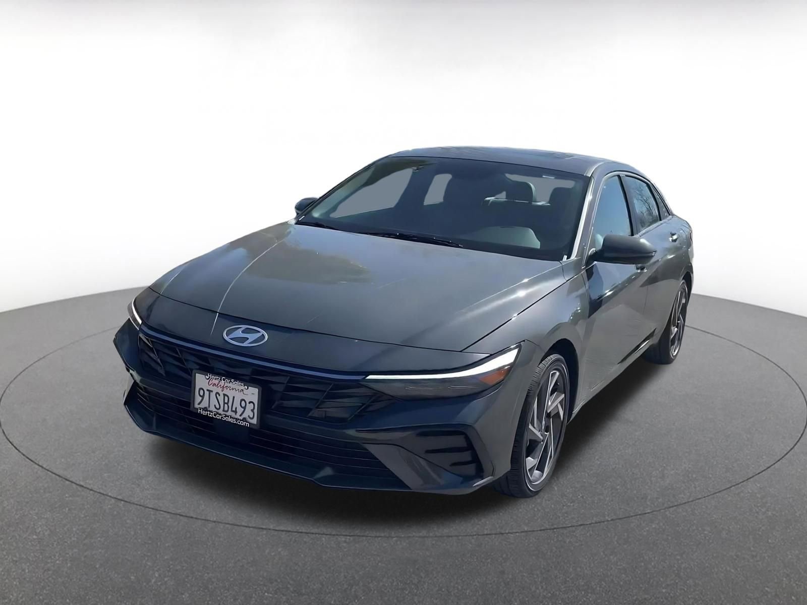 Used 2025 Hyundai Elantra Limited image 7
