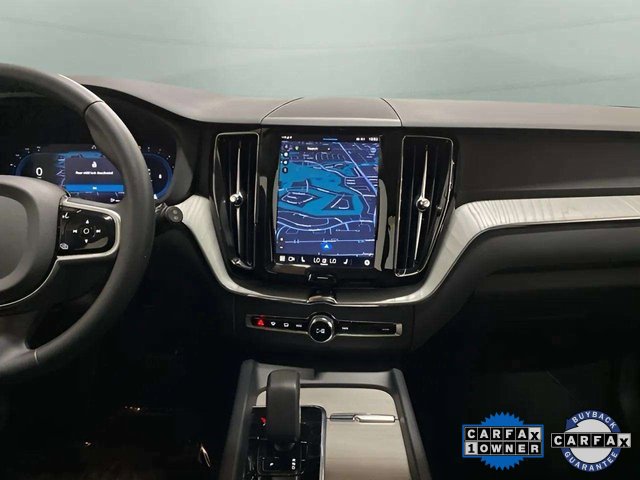 Used 2025 Volvo XC60 B5 Plus image 14