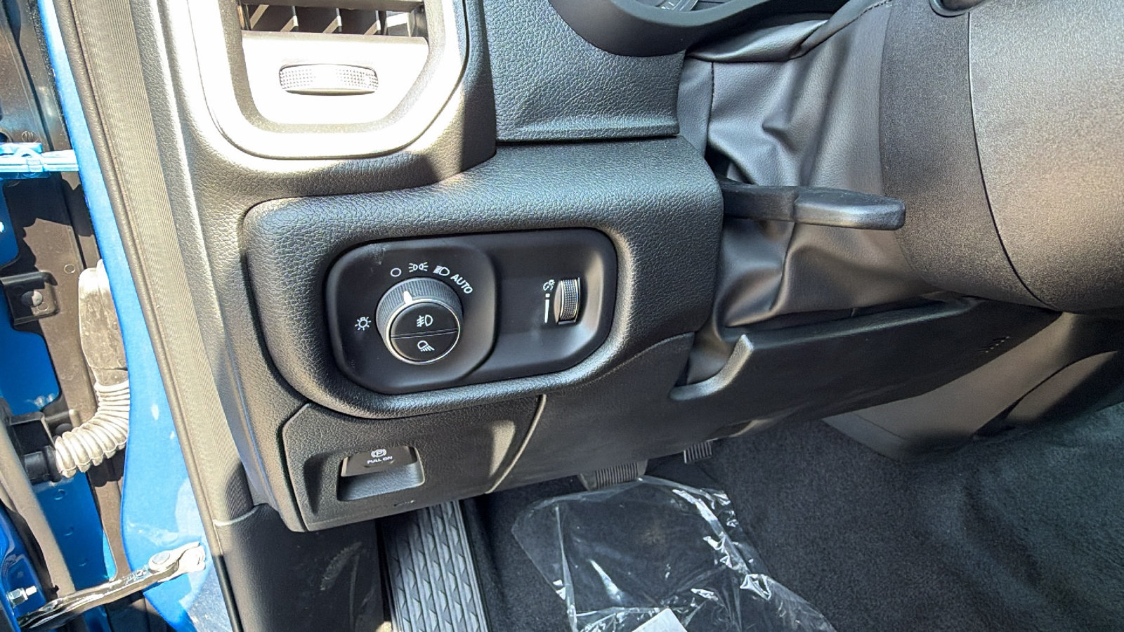 New 2026 RAM 1500 Warlock AWD/4WD image 21