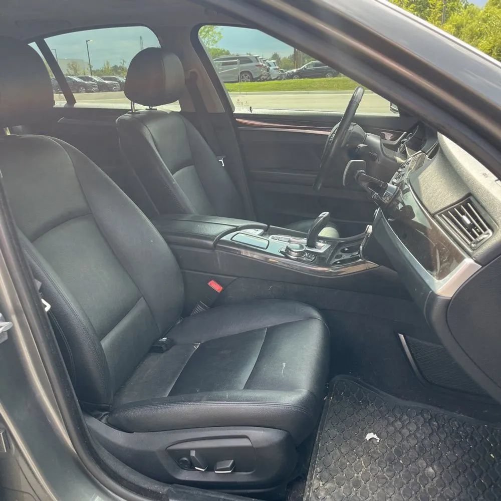 Used 2014 BMW 528i xDrive Sedan AWD/4WD image 23
