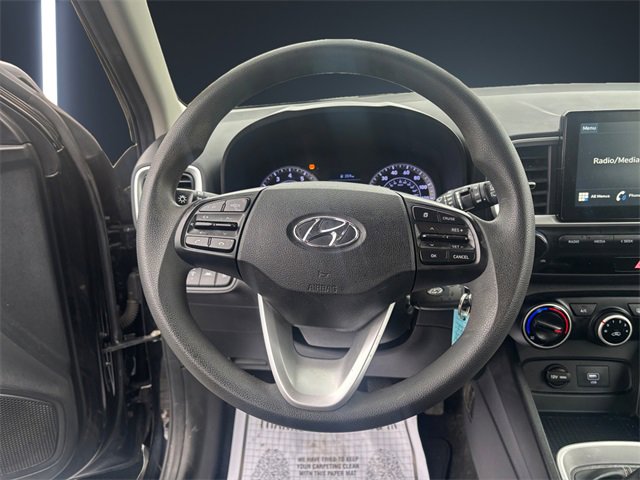 Used 2020 Hyundai Venue SE image 12