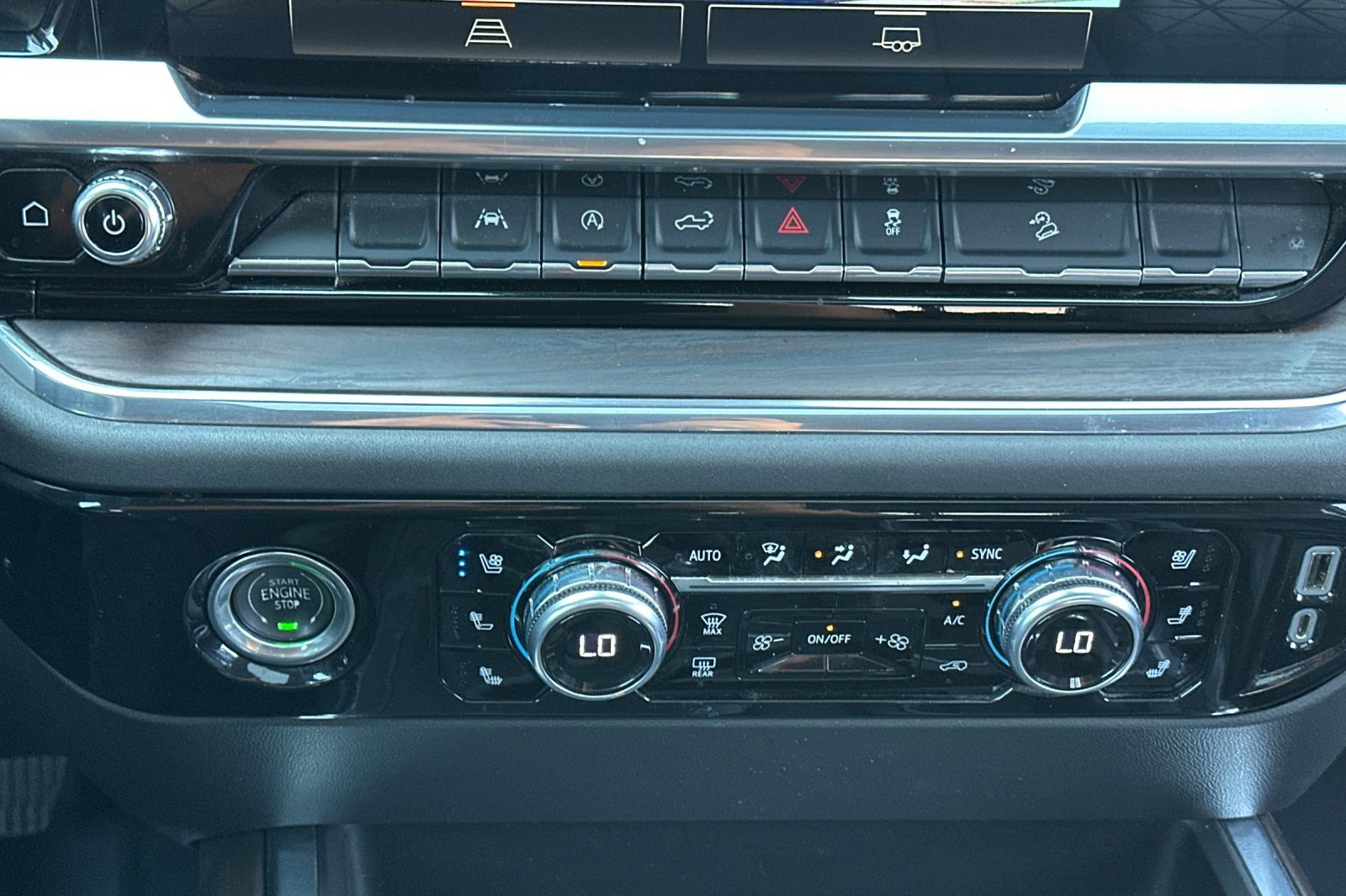 Used 2023 GMC Sierra 1500 SLT w/ SLT Convenience Package image 27