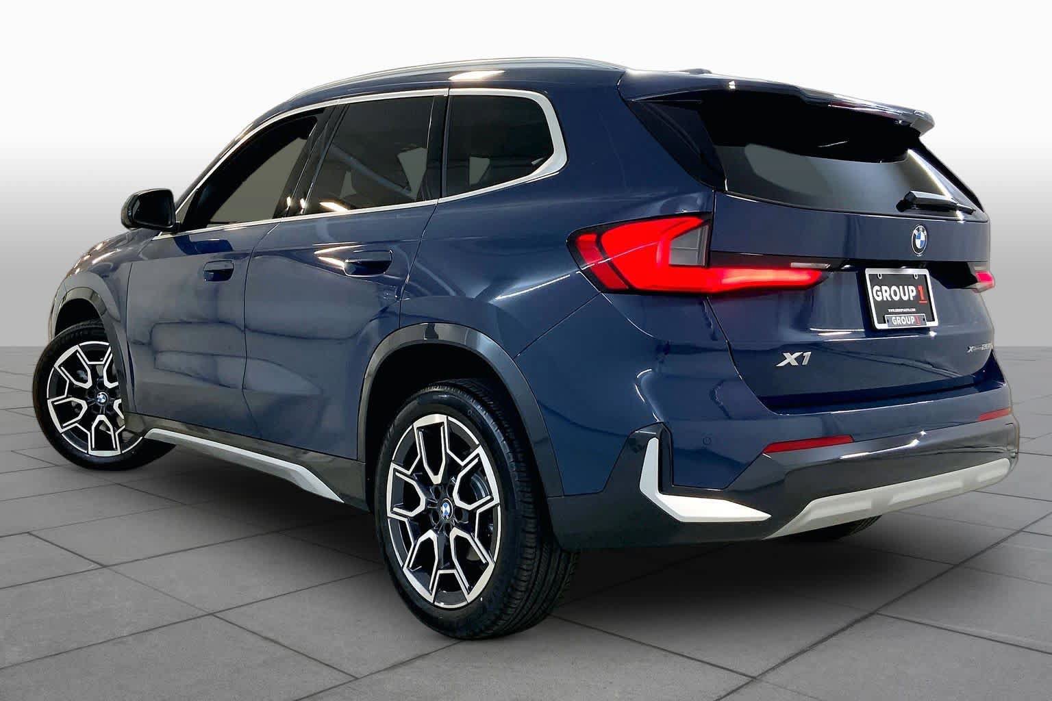 Used 2026 BMW X1 xDrive28i AWD/4WD image 11