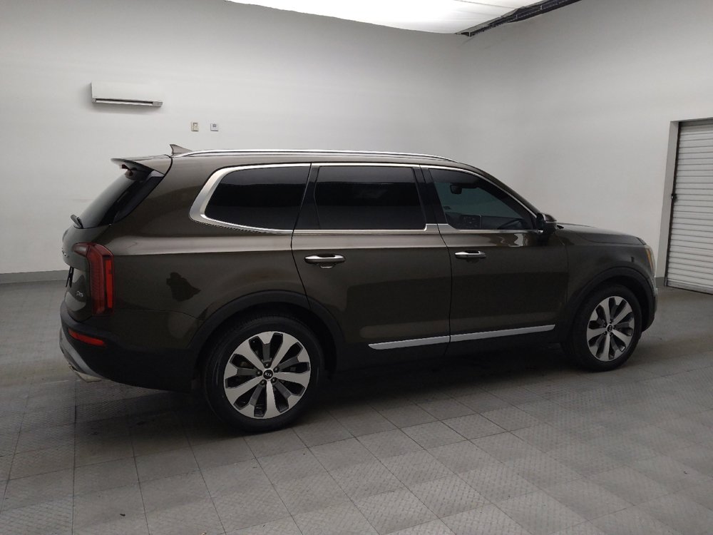 Used 2020 Kia Telluride S w/ S 8 Passenger Seating Package AWD/4WD image 10