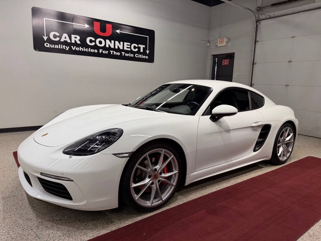 Used 2019 Porsche 718 Cayman S RWD image 2