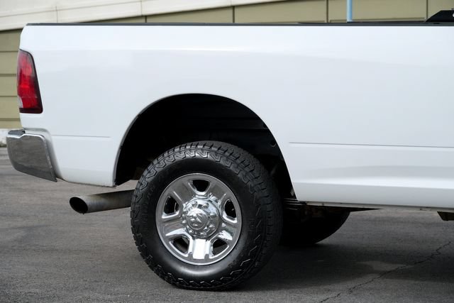 Used 2018 RAM 3500 Tradesman w/ Chrome Appearance Group AWD/4WD image 16