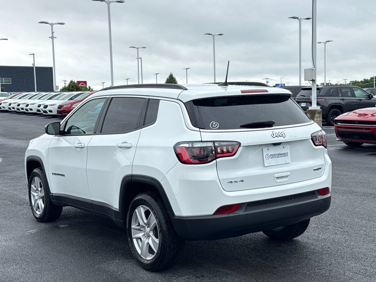 Used 2022 Jeep Compass Latitude w/ Convenience Group AWD/4WD image 5