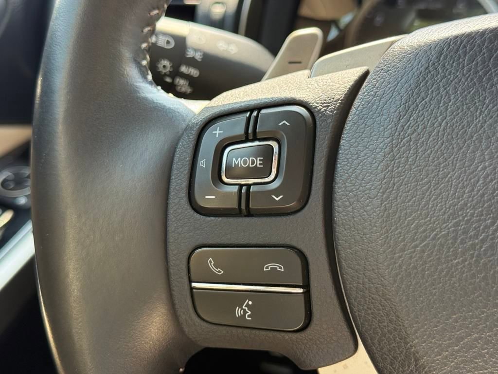 Used 2019 Lexus IS 300 w/ Premium Package RWD image 27