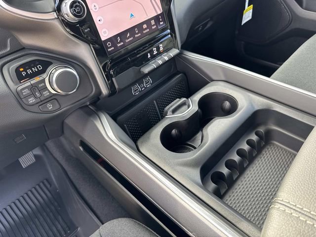 New 2026 RAM 1500 4x4 Crew Cab image 19