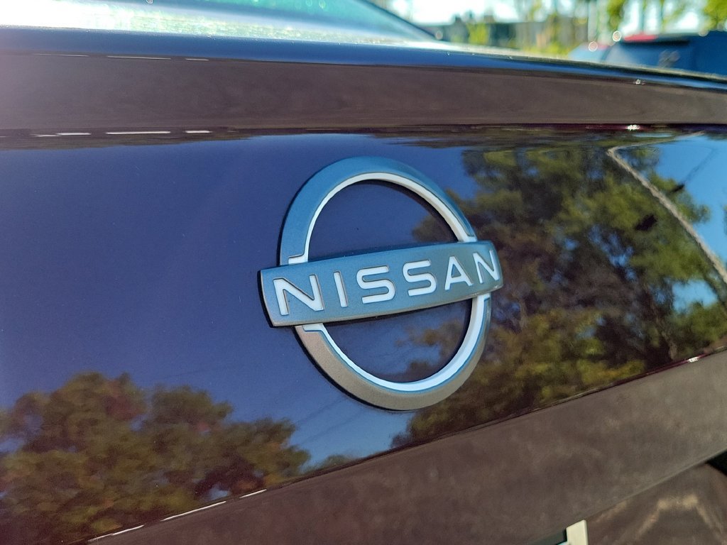 Used 2025 Nissan Altima 2.5 SV FWD image 11