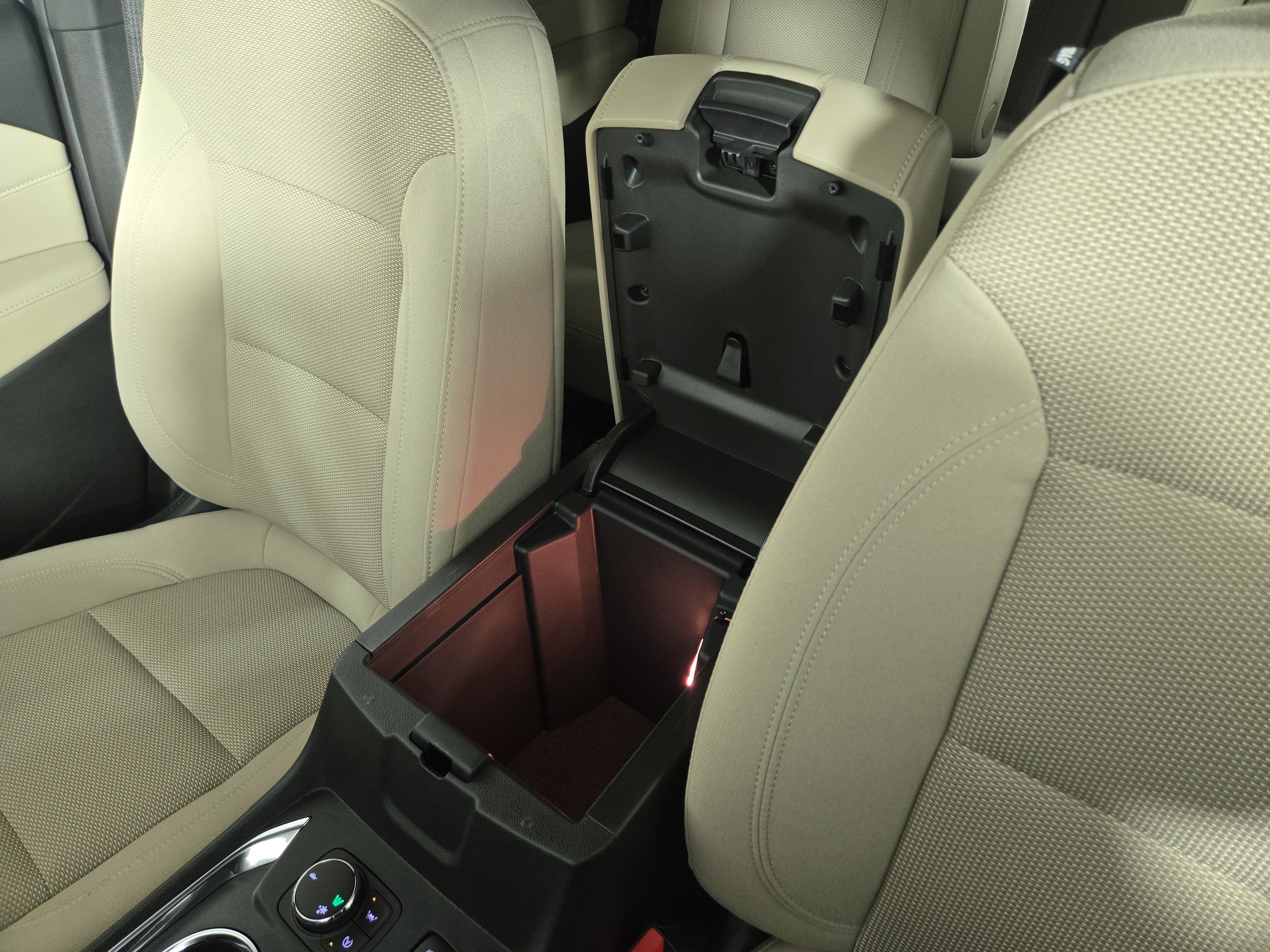 Certified 2023 Chevrolet Traverse LT image 29