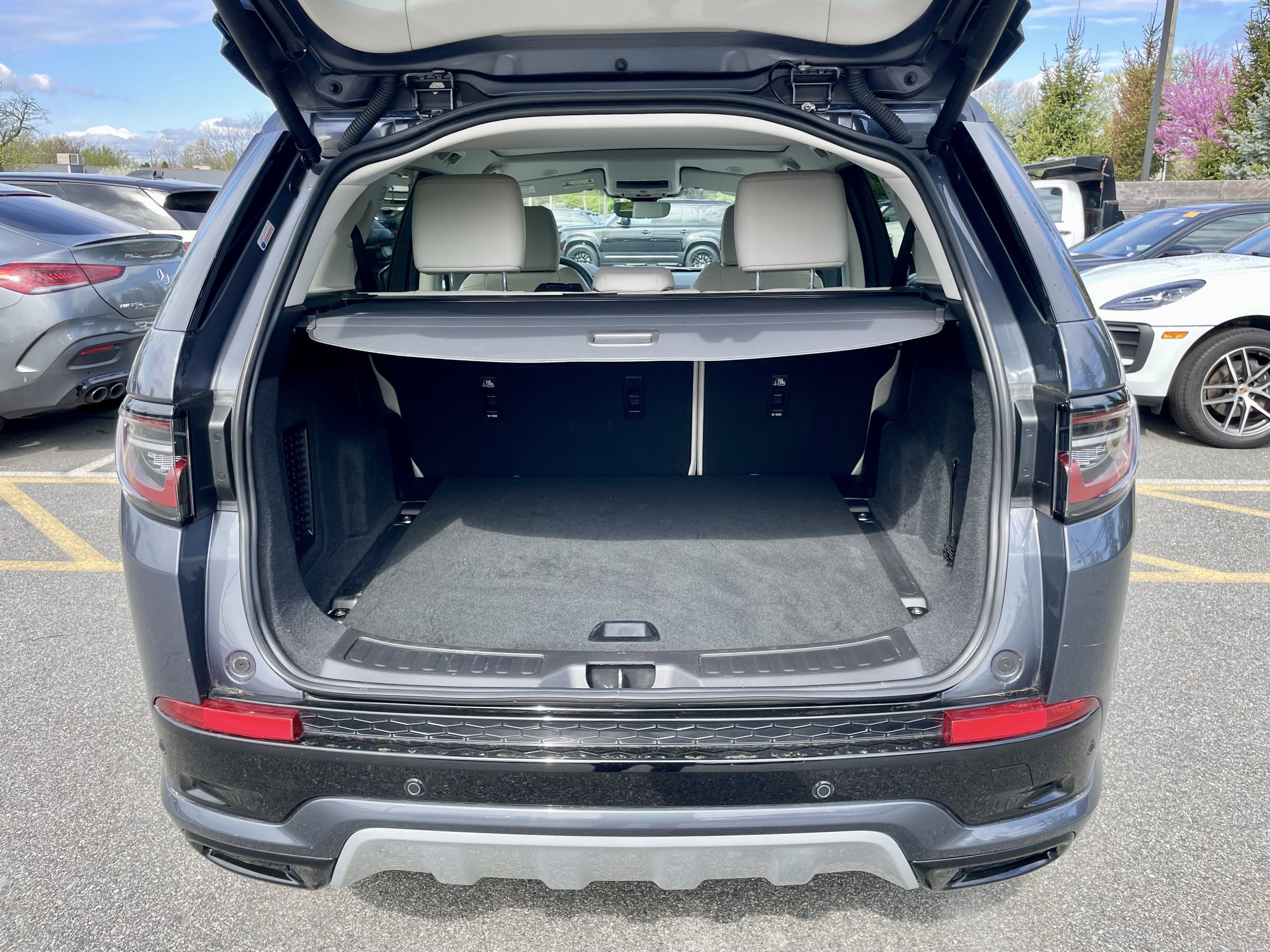 Used 2024 Land Rover Discovery Sport S image 35