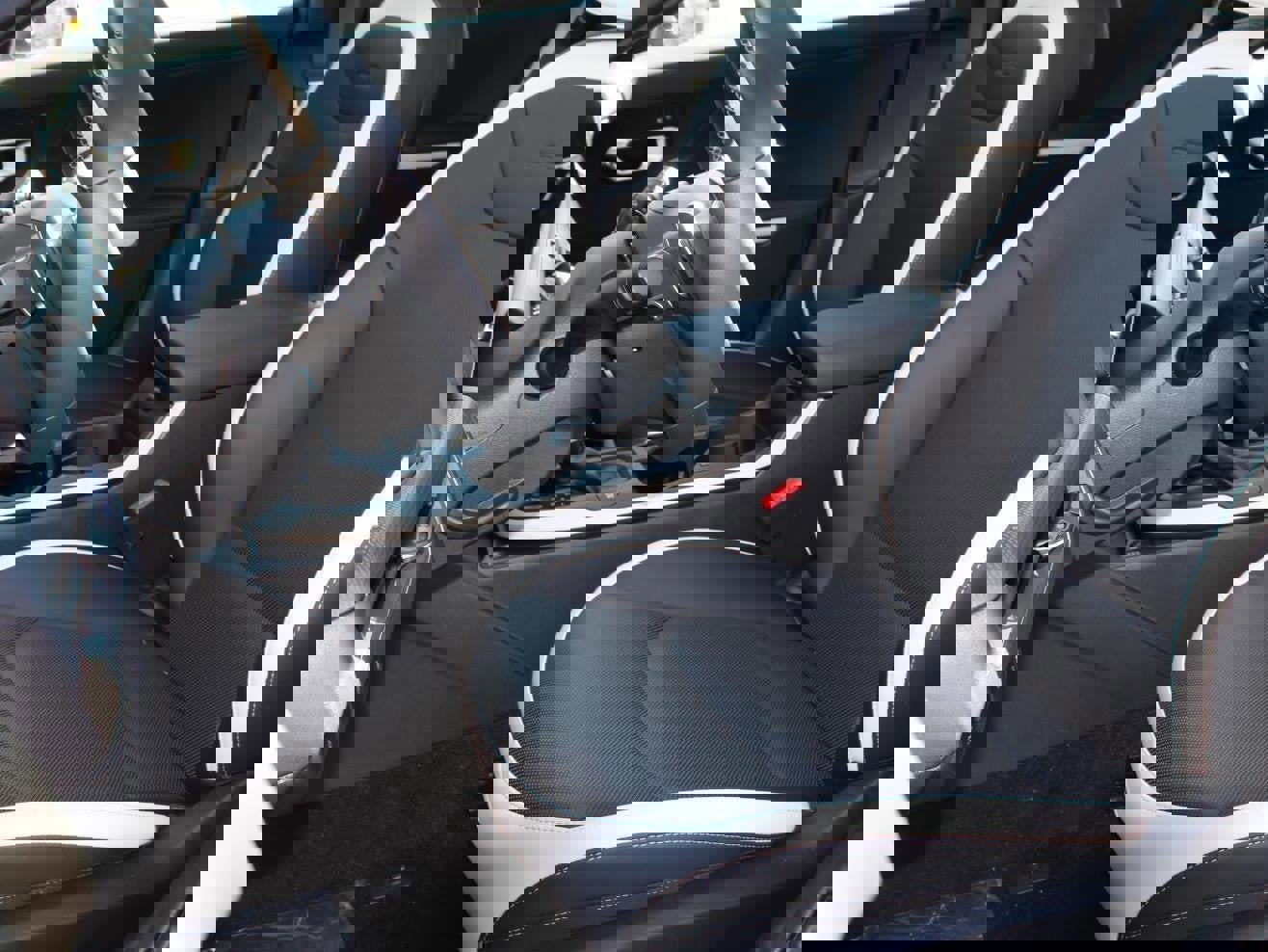 New 2025 Kia K4 GT-Line image 15