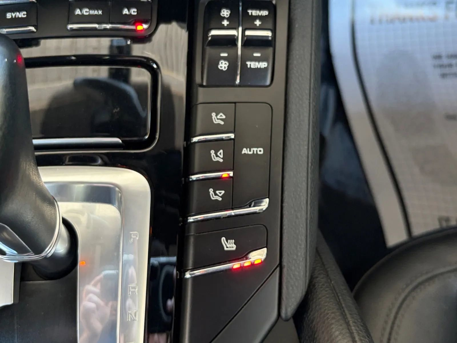 Used 2014 Porsche Cayenne AWD/4WD image 25
