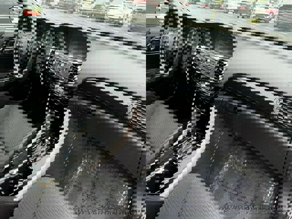 Used 2016 Honda Accord LX image 38