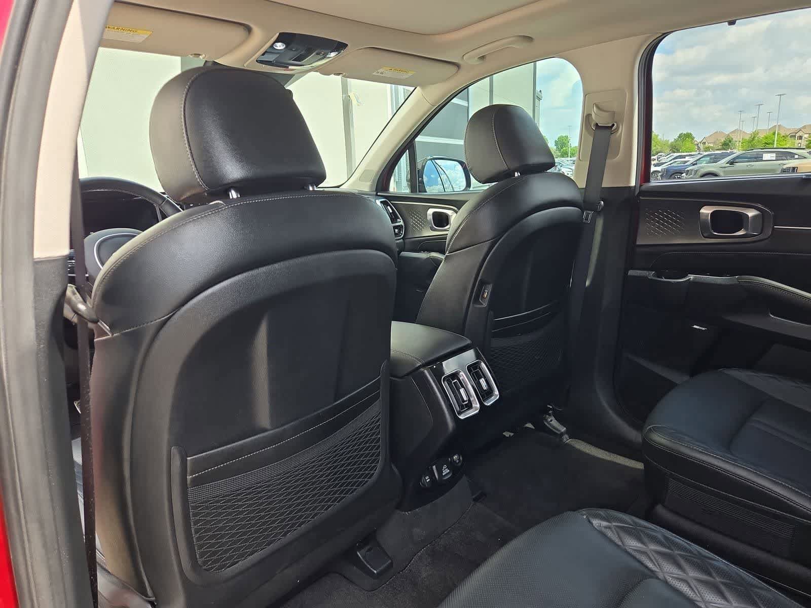 Certified 2023 Kia Sorento SX AWD/4WD image 17