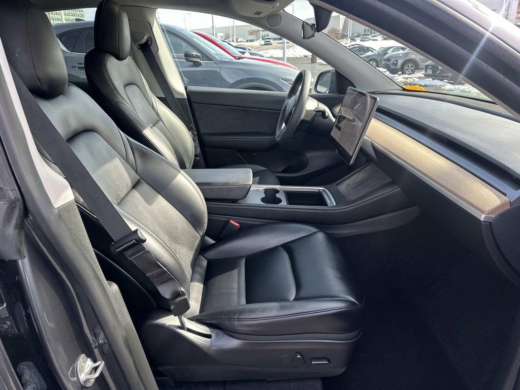 Used 2021 Tesla Model Y Performance image 30
