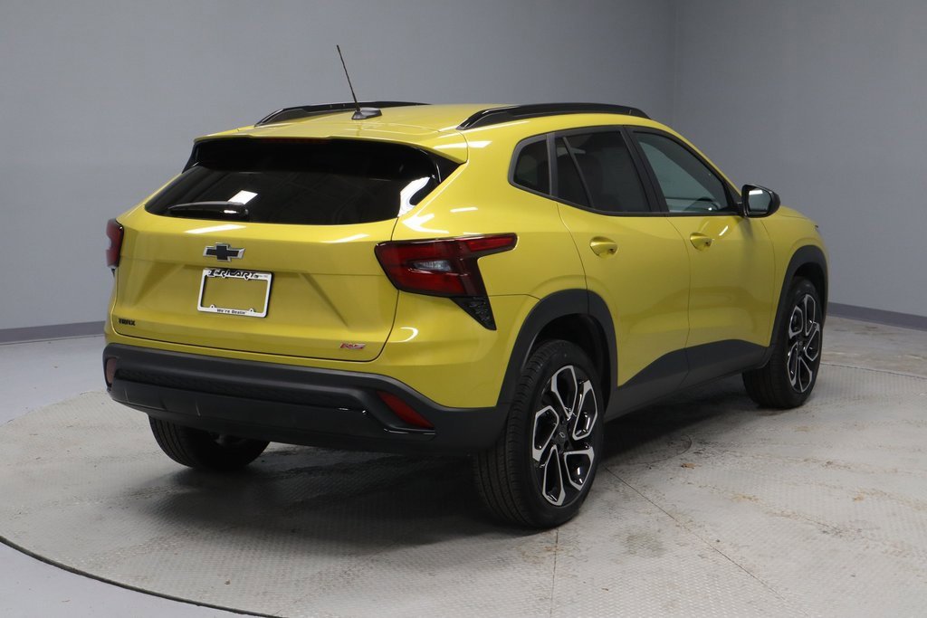 Used 2024 Chevrolet Trax RS w/ Driver Confidence Package image 10