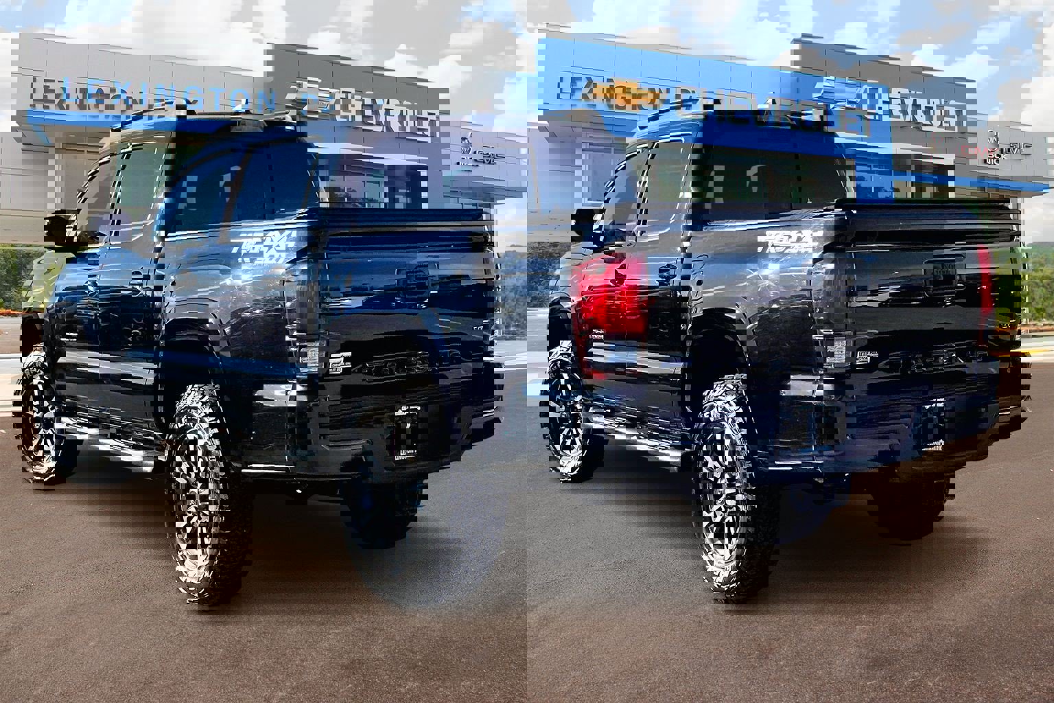 Used 2019 Toyota Tacoma TRD Sport video 2