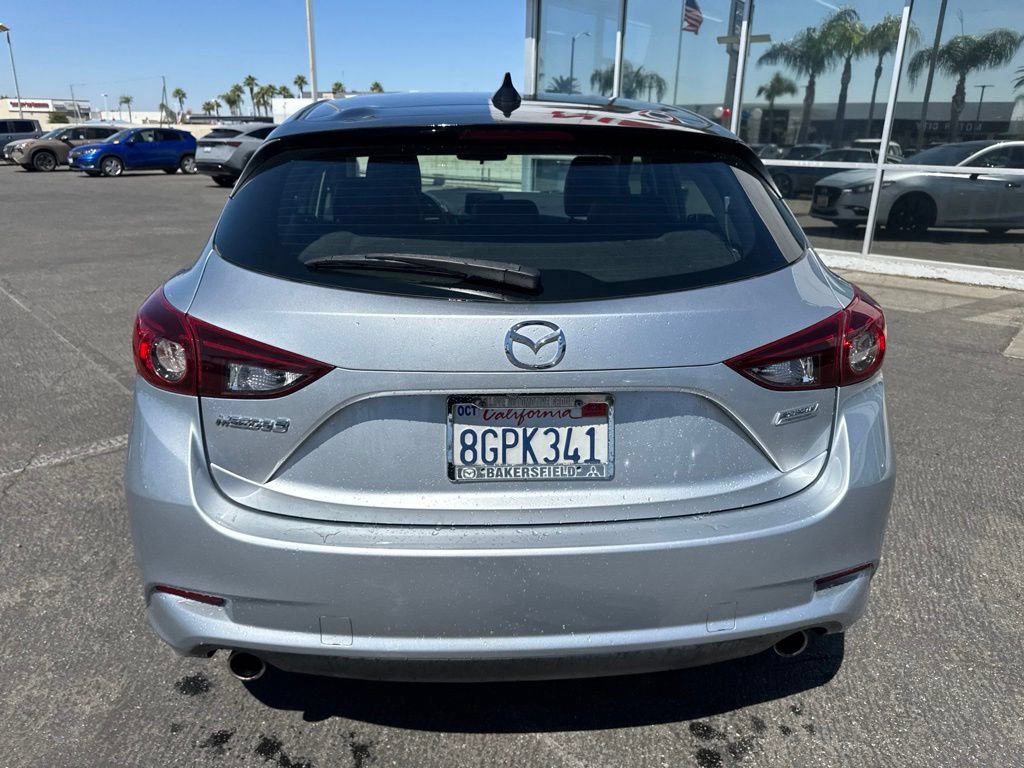 Used 2018 MAZDA MAZDA3 Touring FWD image 3