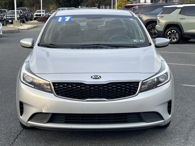 Used 2017 Kia Forte LX image 4