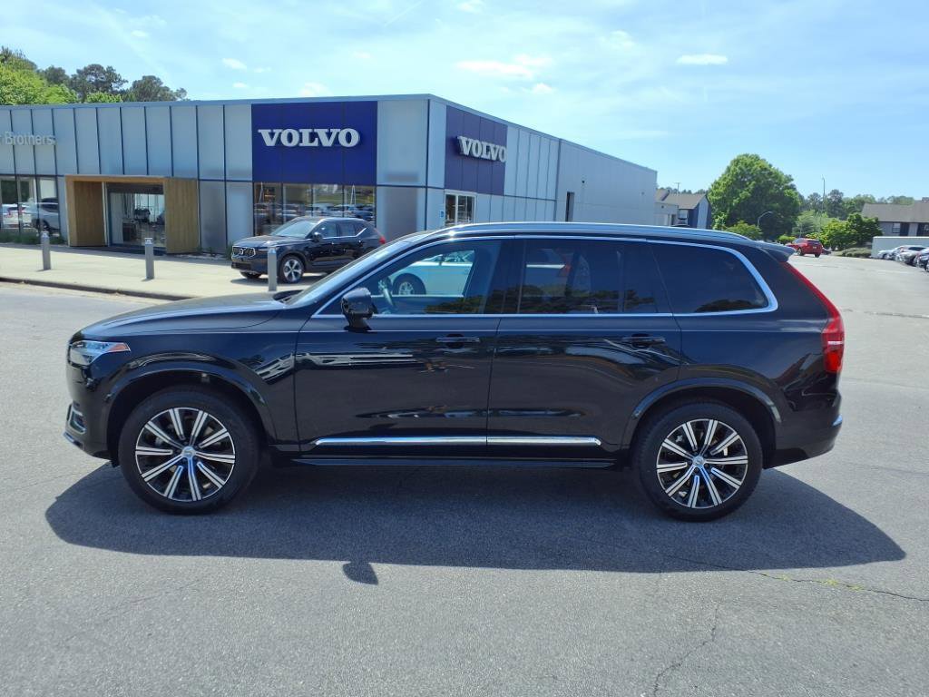Used 2025 Volvo XC90 B5 Plus image 8