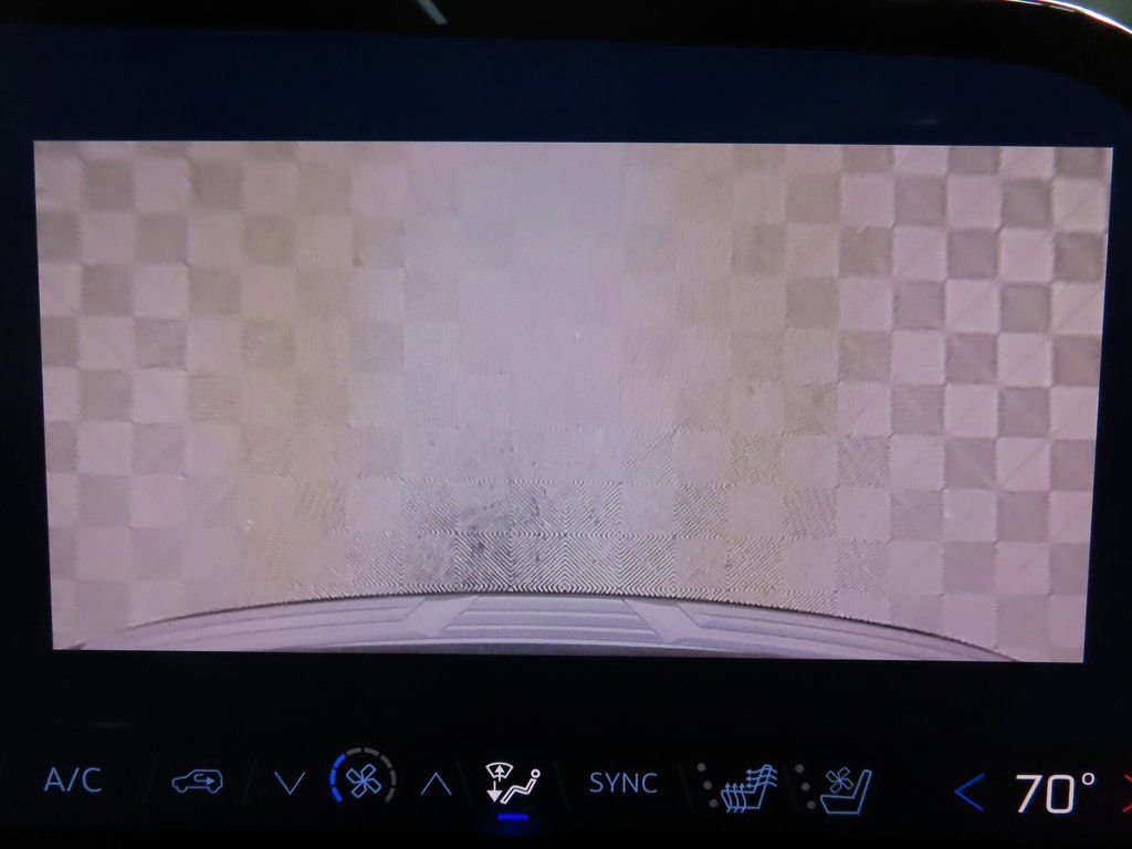 Used 2025 Chevrolet Suburban High Country AWD/4WD image 19