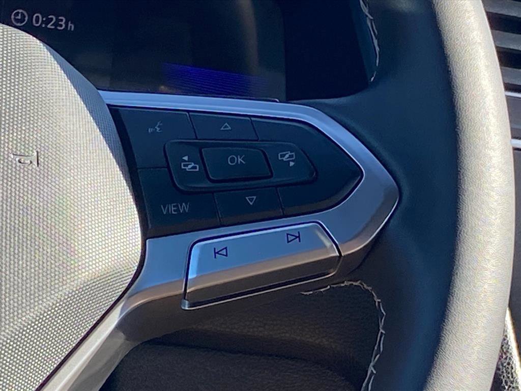 Used 2024 Volkswagen Tiguan SE image 6