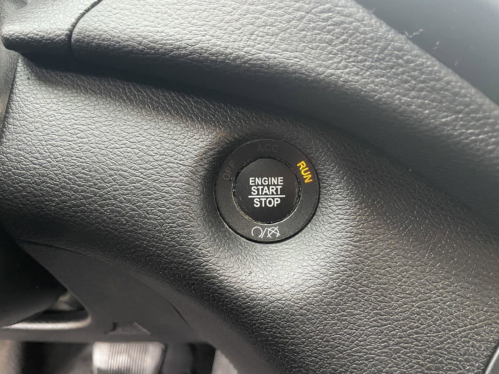 Used 2020 Jeep Cherokee Trailhawk w/ Cold Weather Group image 22