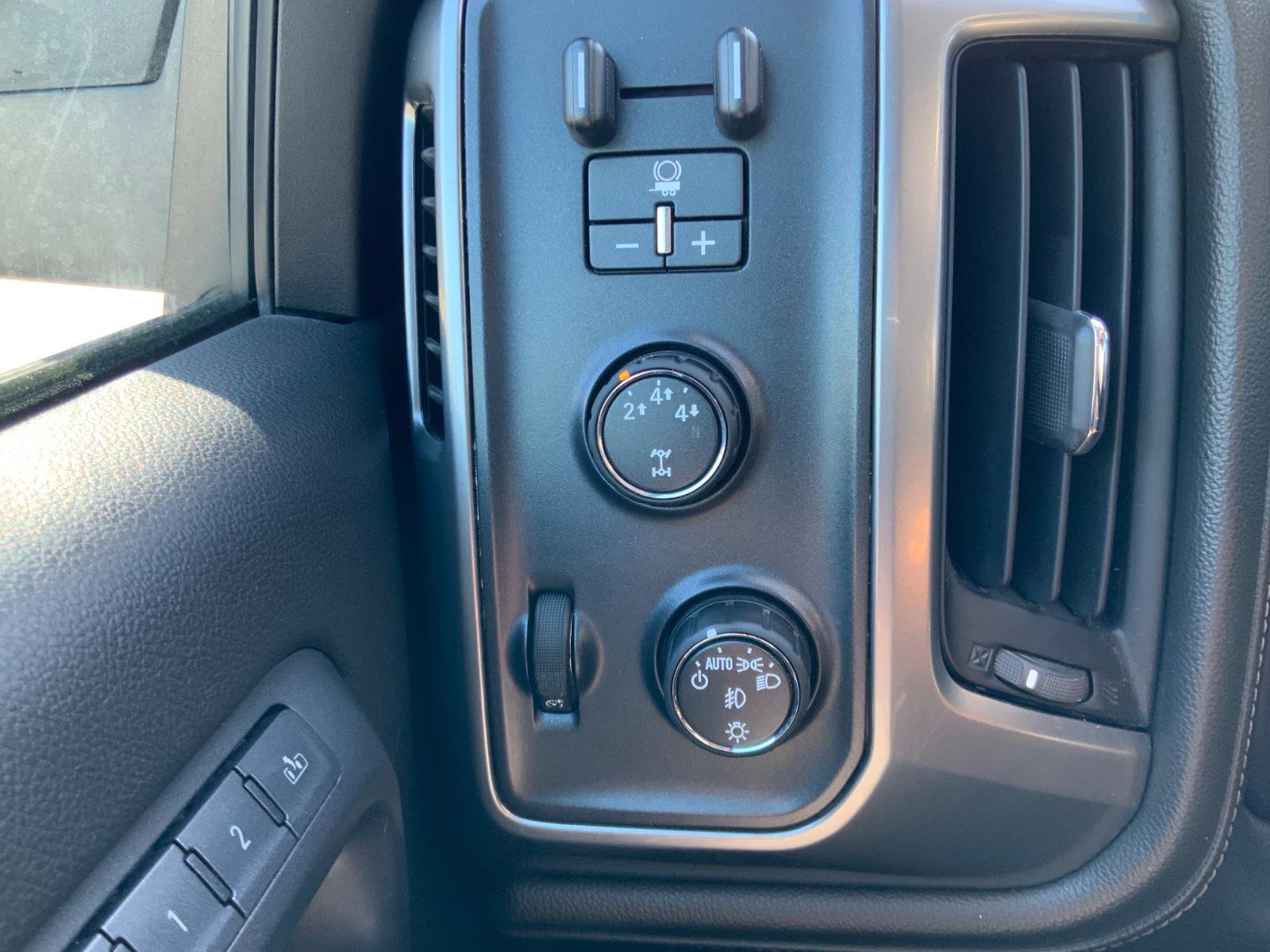 Used 2015 Chevrolet Silverado 2500 LTZ w/ LTZ Plus Package AWD/4WD image 25