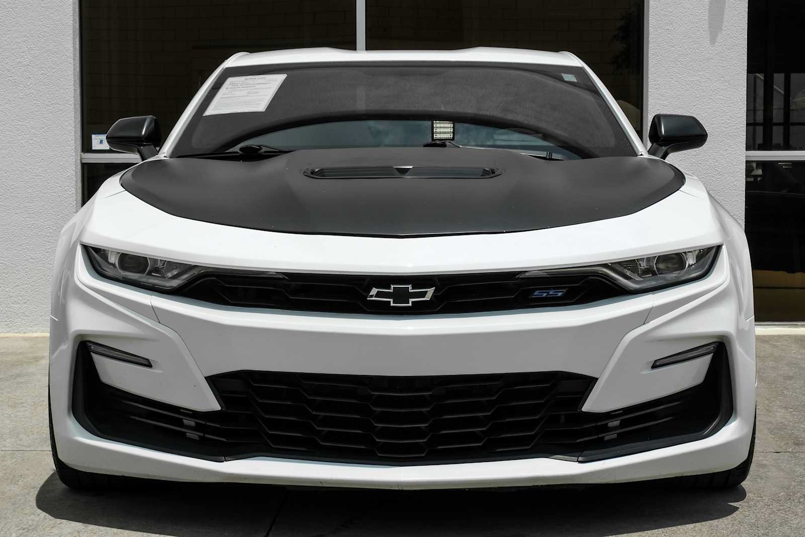 Used 2021 Chevrolet Camaro SS RWD image 5