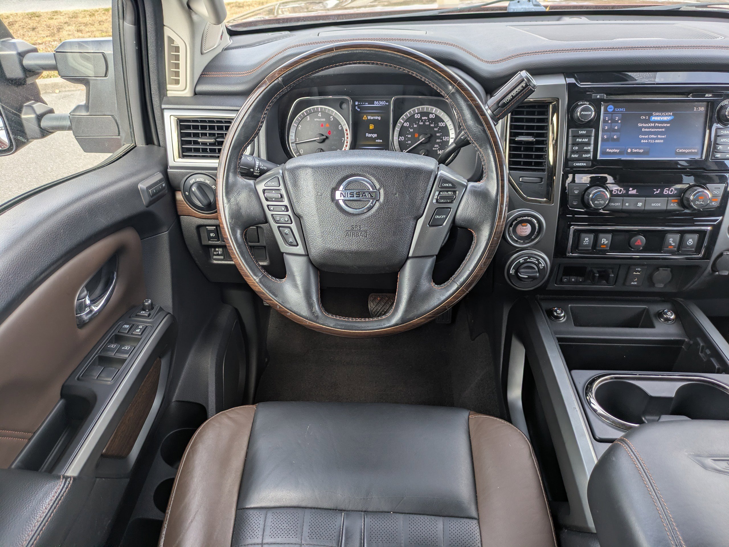 Used 2017 Nissan Titan Platinum Reserve image 17