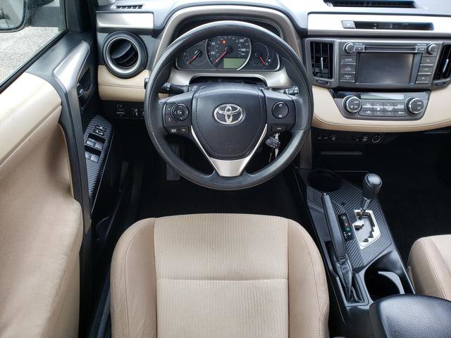 Used 2013 Toyota RAV4 XLE image 16