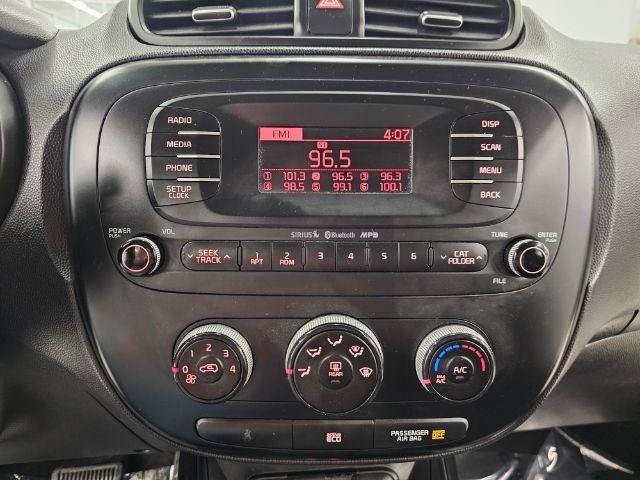 Used 2014 Kia Soul FWD image 15