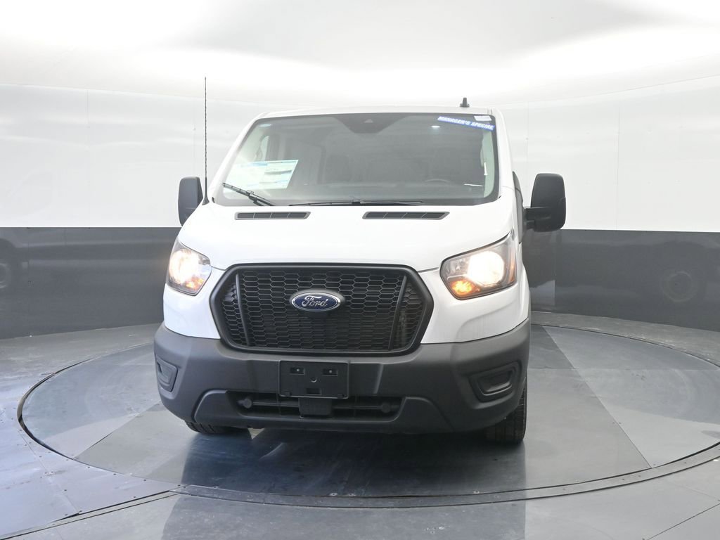 Used 2024 Ford Transit 150 Low Roof RWD image 5