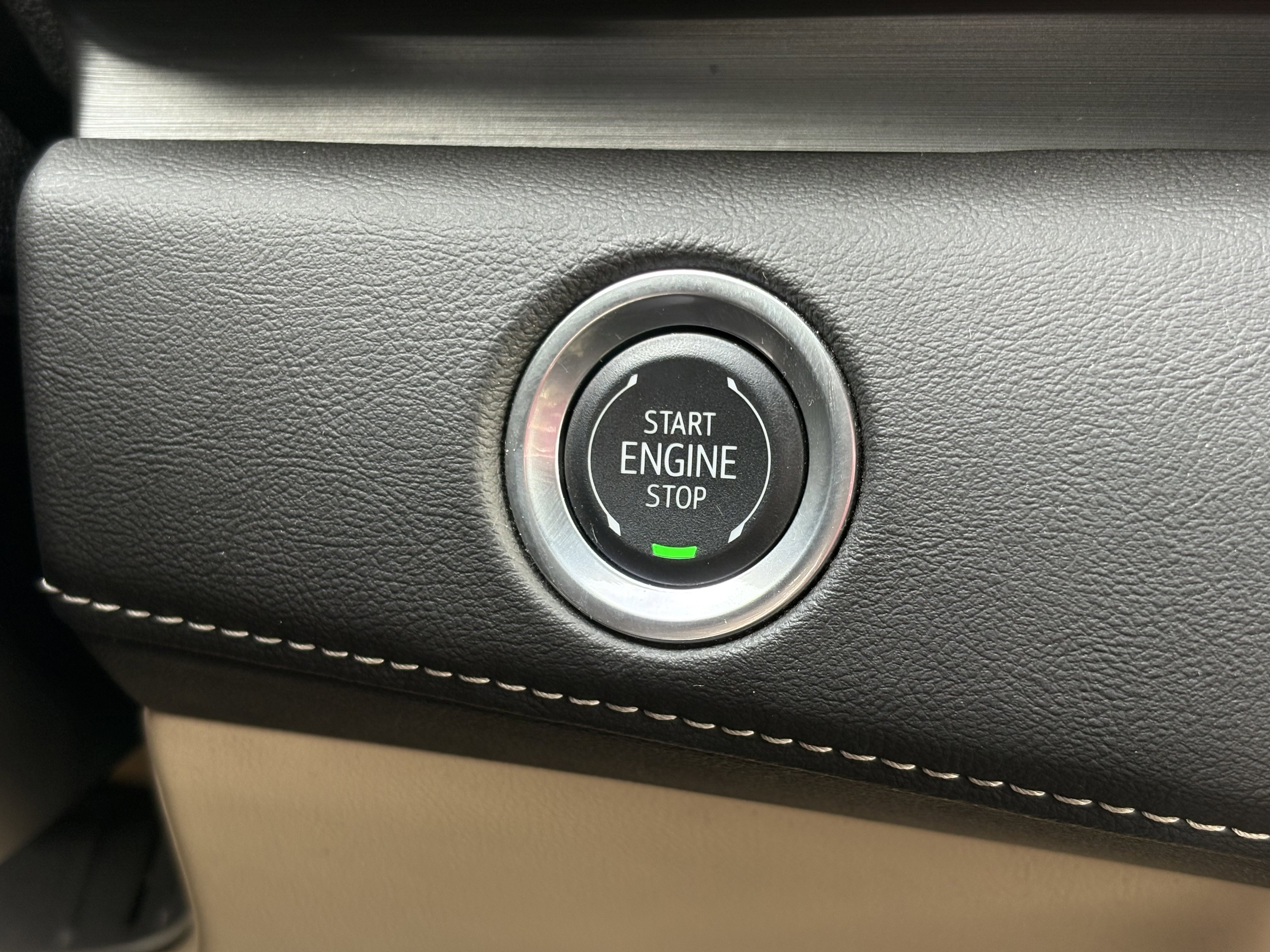 Certified 2024 Cadillac Escalade Premium Luxury image 33