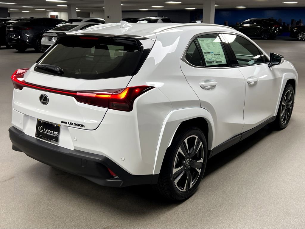New 2026 Lexus UX 300h AWD image 7